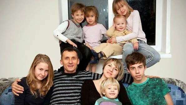 Familia reconstituida