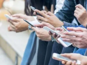 Nomofobia - Personas con celulares