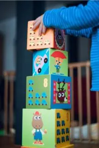Terapia de juego - Niño jugando
