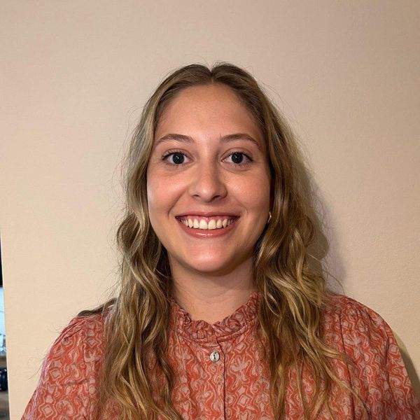 Ana Luz Melano, Lic. en Psicología · Cognitivo-conductual y contextual