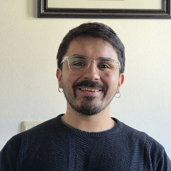 Kevin Astrada, Lic. en Psicología · Cognitivo-conductual y contextual