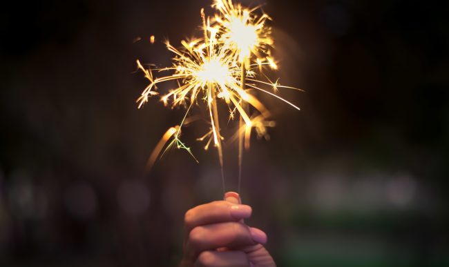 fin de año - mano con estrellita